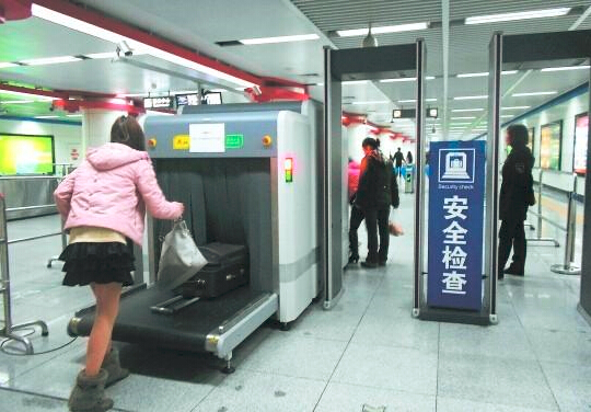金屬探測安檢門為什么一般要和X光機配套使用？